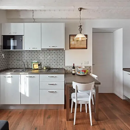 Zadris 1922 & Διαμέρισμα