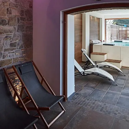 Zadris 1922 & Lägenhet Aquiléia